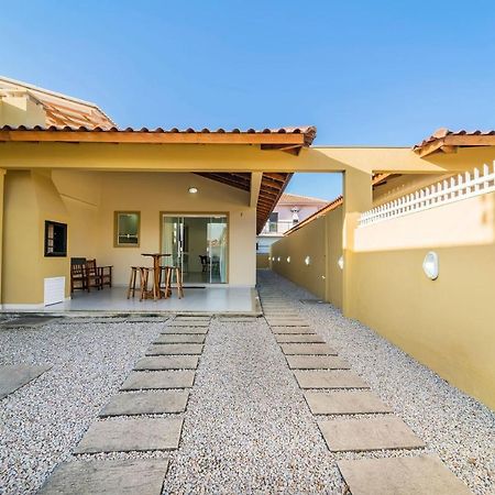 Casa térrea com 02 dormitórios Bombinhas Esterno foto