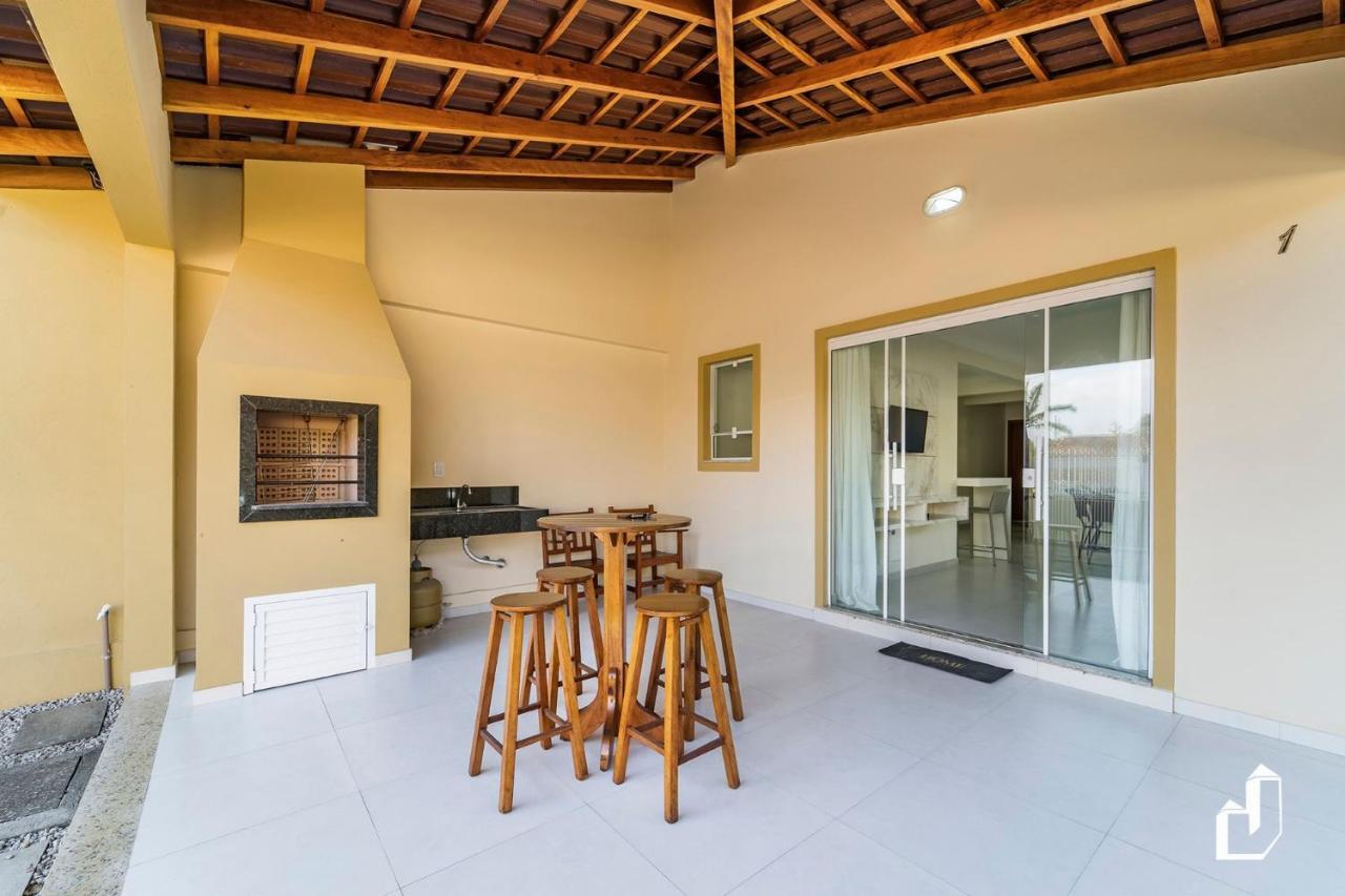 Casa térrea com 02 dormitórios Bombinhas Esterno foto