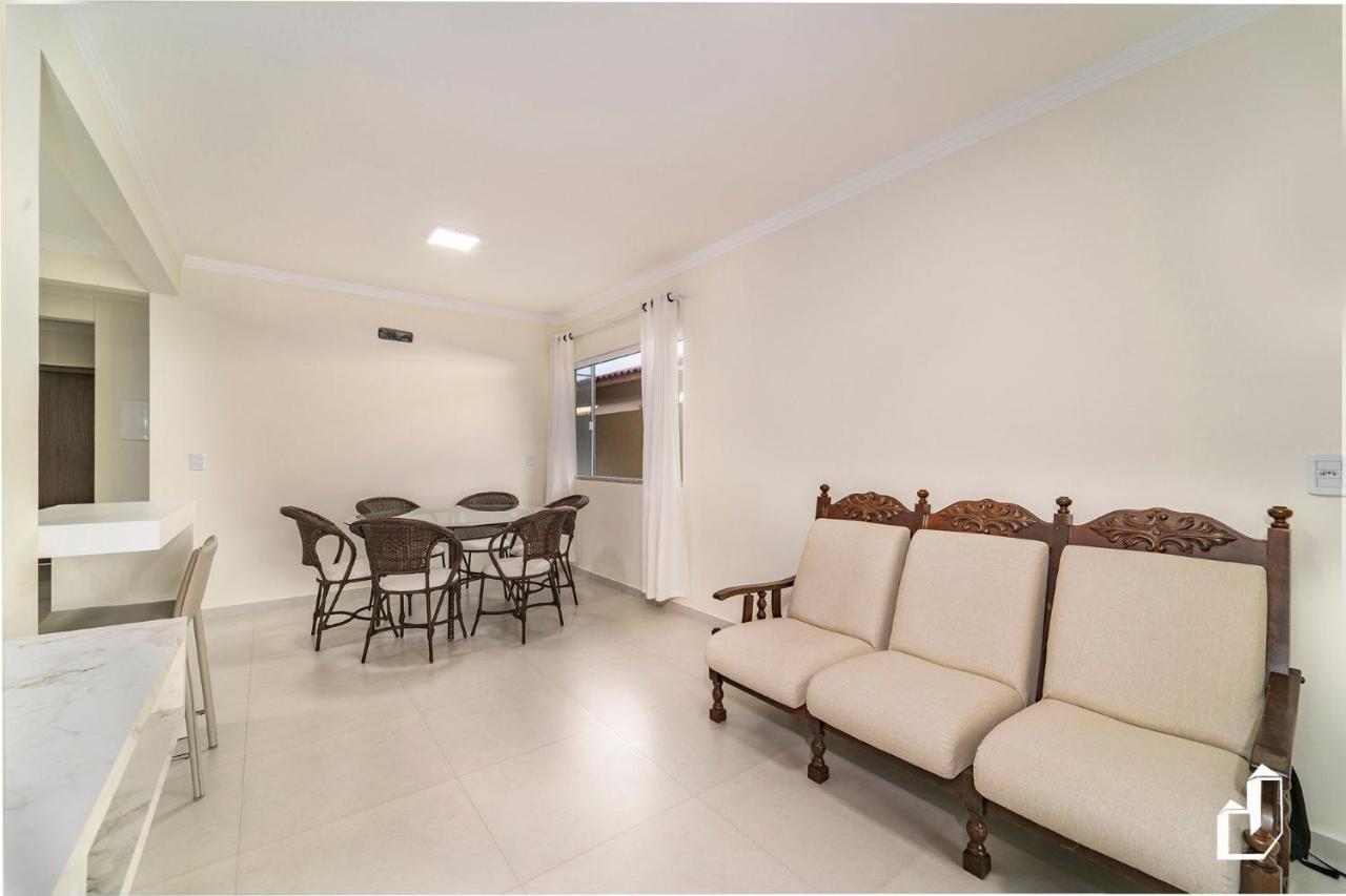 Casa térrea com 02 dormitórios Bombinhas Esterno foto