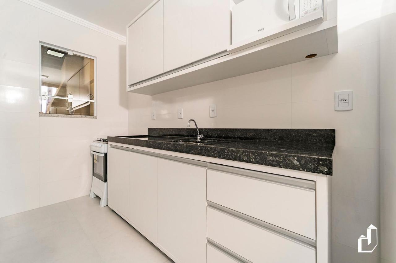 Casa térrea com 02 dormitórios Bombinhas Esterno foto